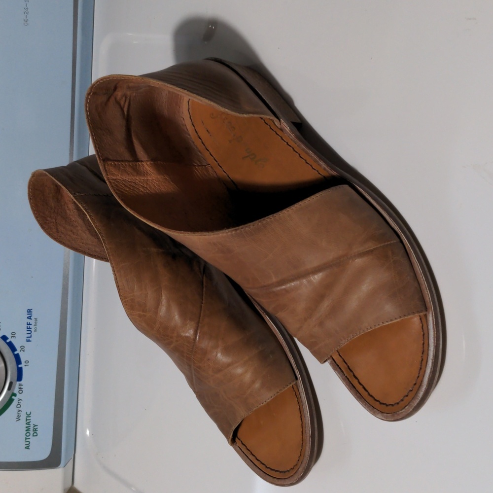 Free People Mont Blanc Leather Flat Sandals 40 9 - 9 1/2